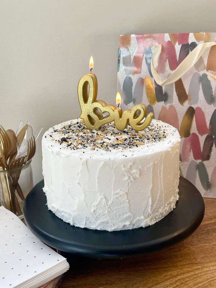 LOVE Script Bougie Décorative pour Gâteau d'Anniversaire de Mariage - Or pour la vente par Sweet Wishes Candle Co.