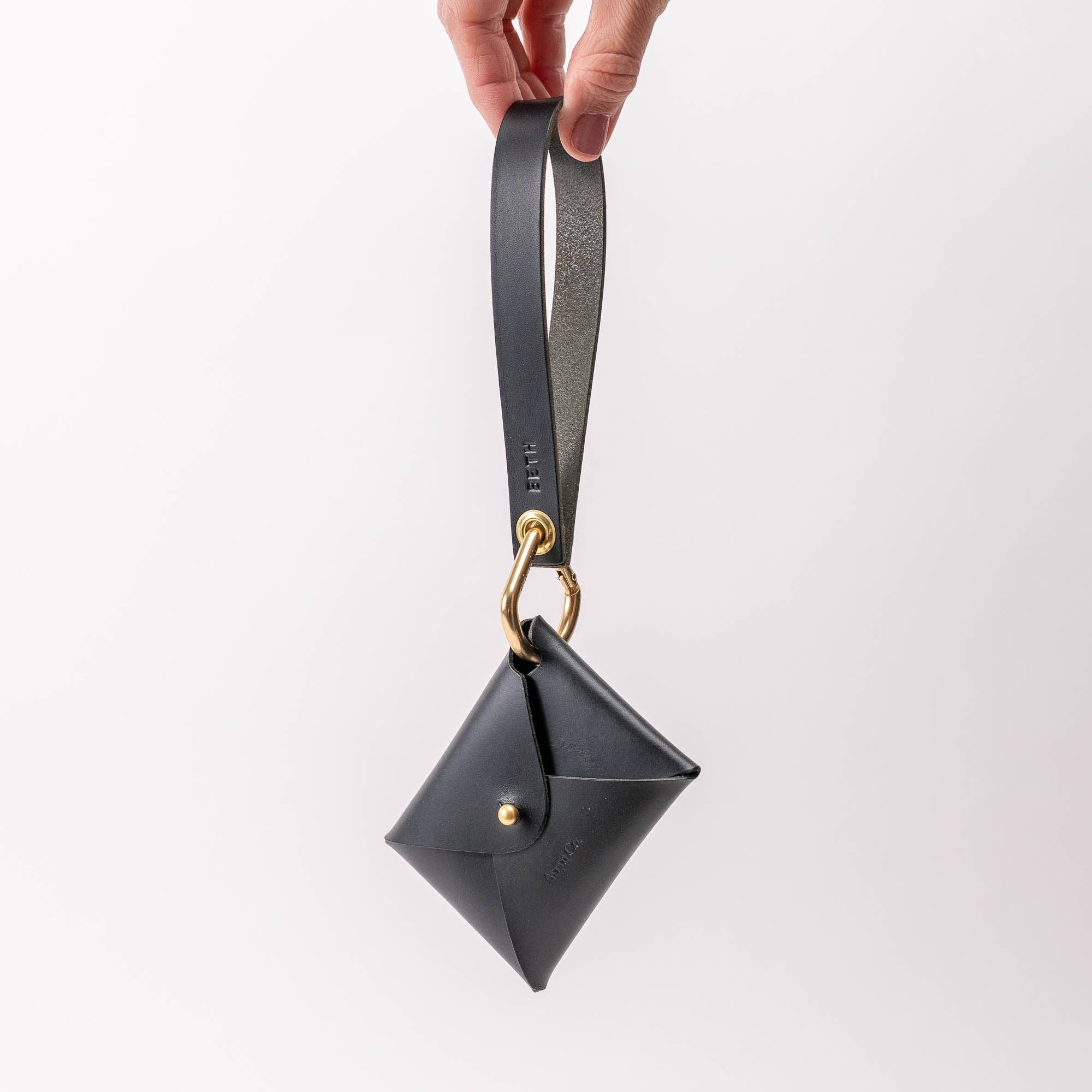 Avryn Co. - Wholesale Wallet - Women's - Black Veg Tan Leather Wristlet Wallet Set1