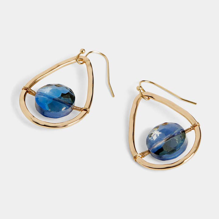 Boucles d'oreilles goutte d'eau avec centre de perles - Or/Marine pour la vente par Whispers