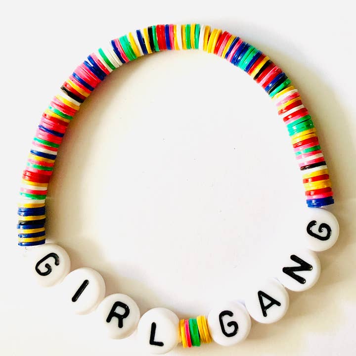 Bracelet en vinyle arc-en-ciel pour la vente par Sadie’s Moon