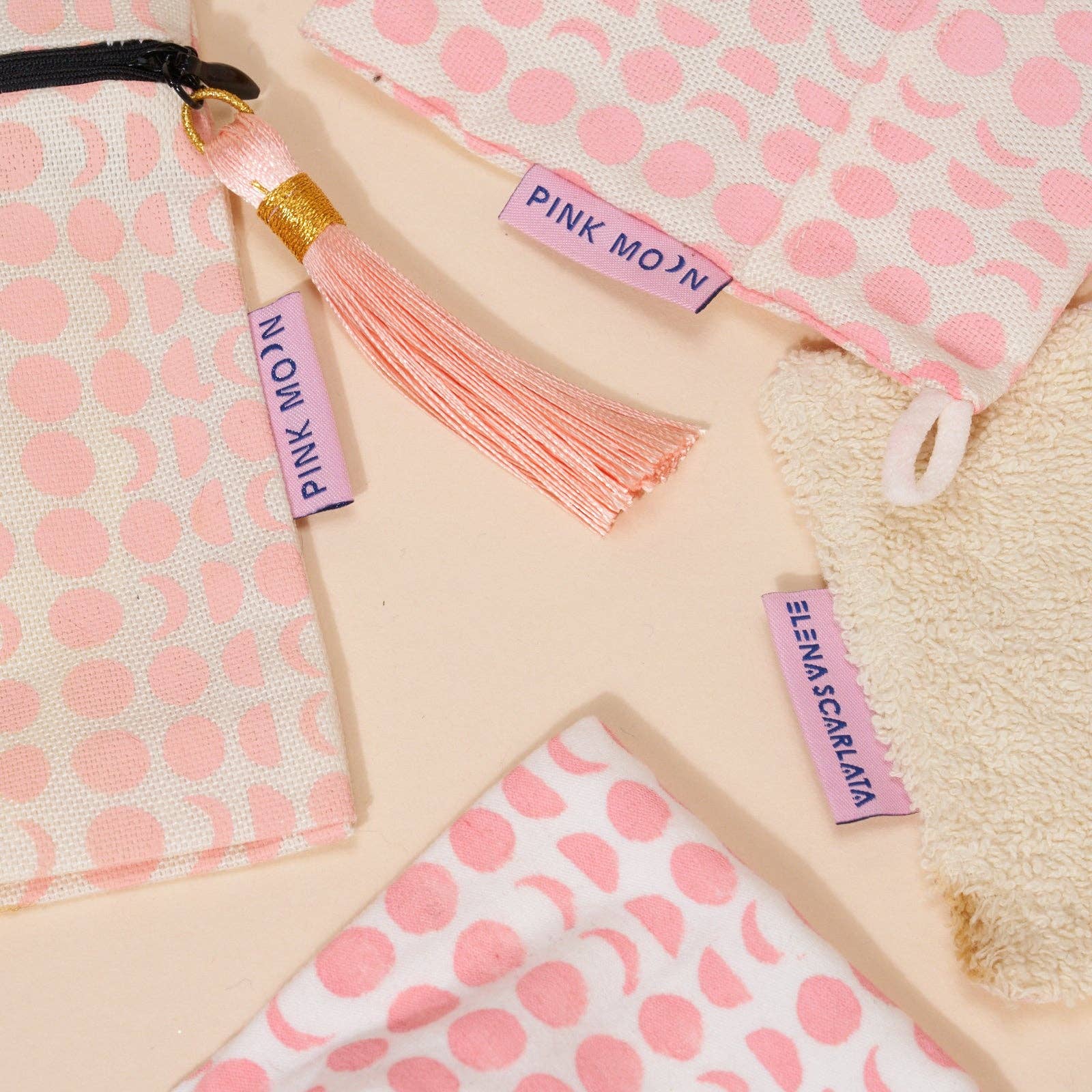 Pink Moon - Wholesale Travel Set - Made in Italy Collection1