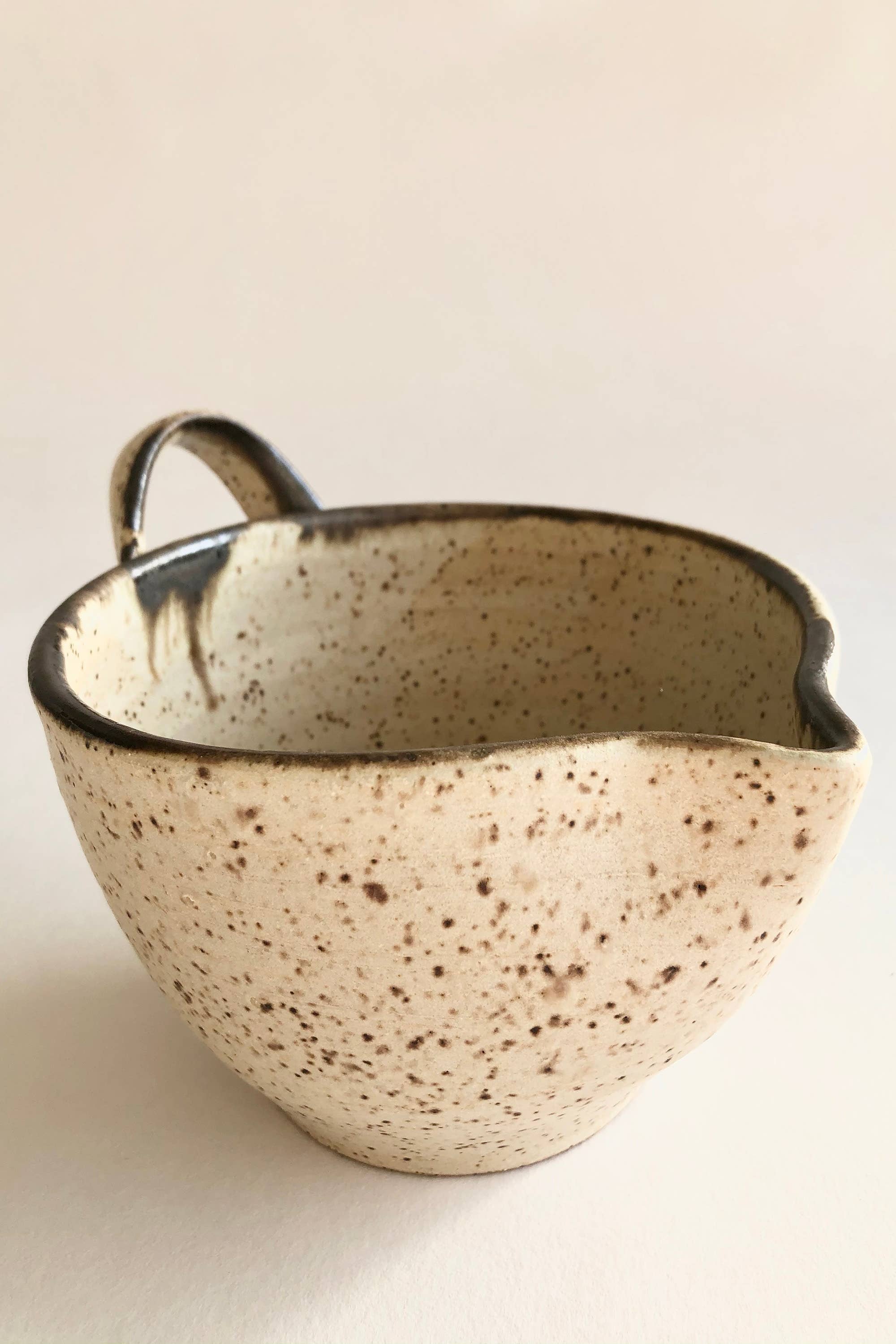Gina DeSantis Ceramics – wholesale Bowl – Luna Batter Bowl0