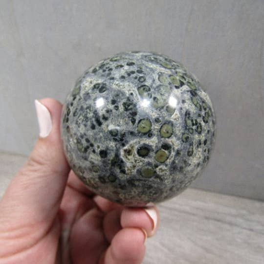 Keystone Crystals - Wholesale Spiritual Stone/Crystal - Kambaba Jasper Sphere – Large Display Size for Crystal Shops6