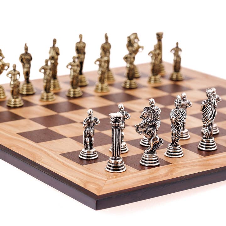ARTIA LTD – wholesale Brädspel – Schack i olivträ med metallpjäser i romersk stil, svarta rutor5