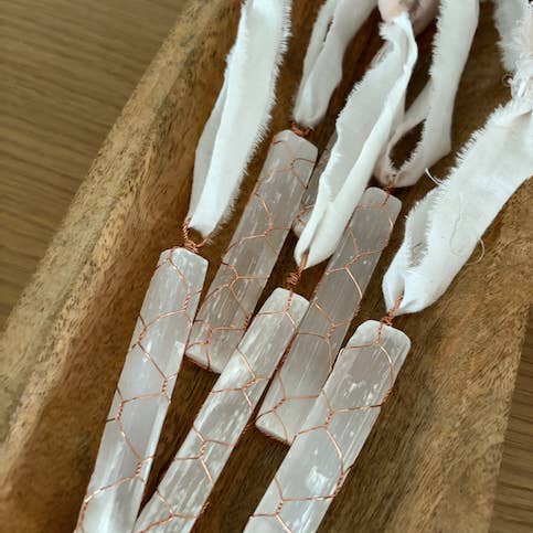 La Lune Healing - Wholesale Spiritual Stone/Crystal - Selenite + Copper Wall Hanging3