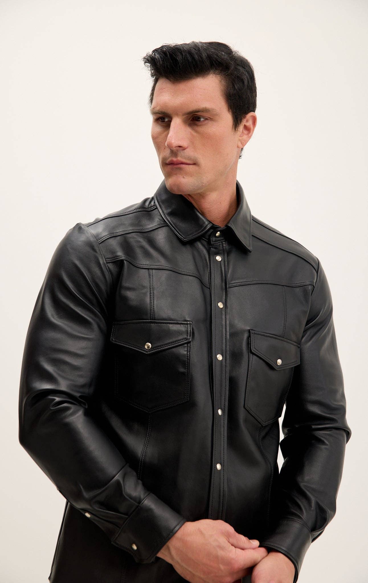 PRETO Camisa de Pele de Cordeiro Genuína Masculina - Preto para venda a revendedores na Faire1