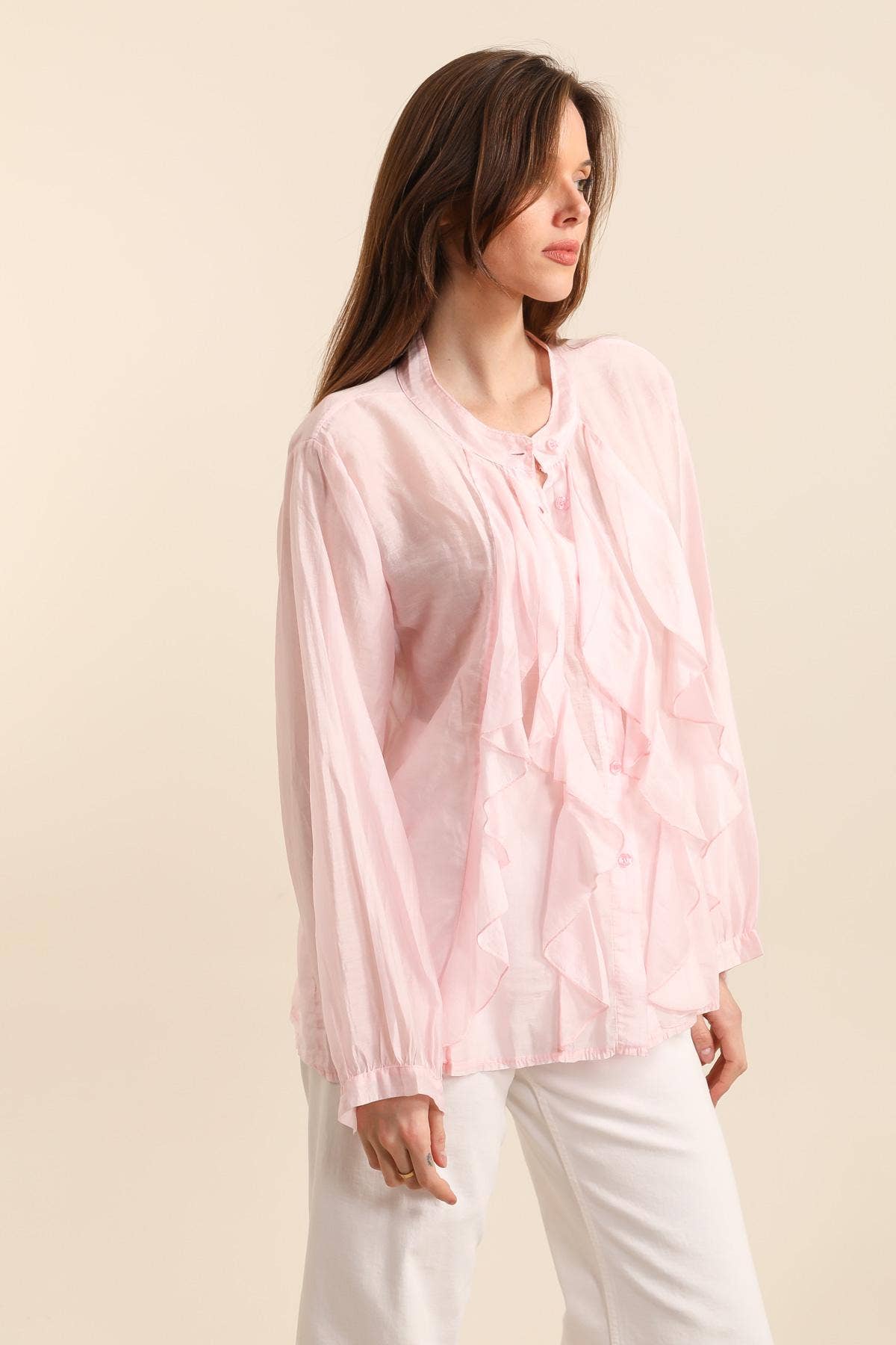 NAÏS PARIS – Engroshandel Bluse - Dame – Skjorte med knapper og flæser over brystet5