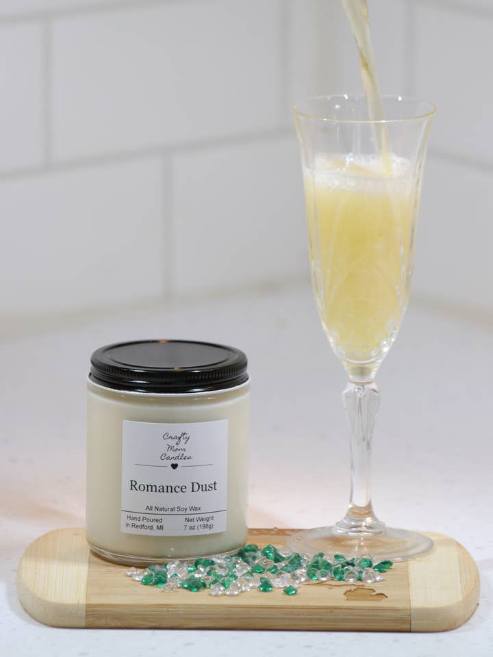 Bougie au soja Romance Dust, cire fondue, sprays d'ambiance pour la vente par Crafty Mom Candles LLC