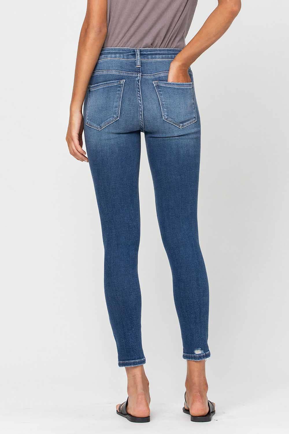 PORTOGALLO JEANS SKINNY CORTI A VITA MEDIA CON EFFETTO USURATO T5115 in vendita all'ingrosso su Faire7