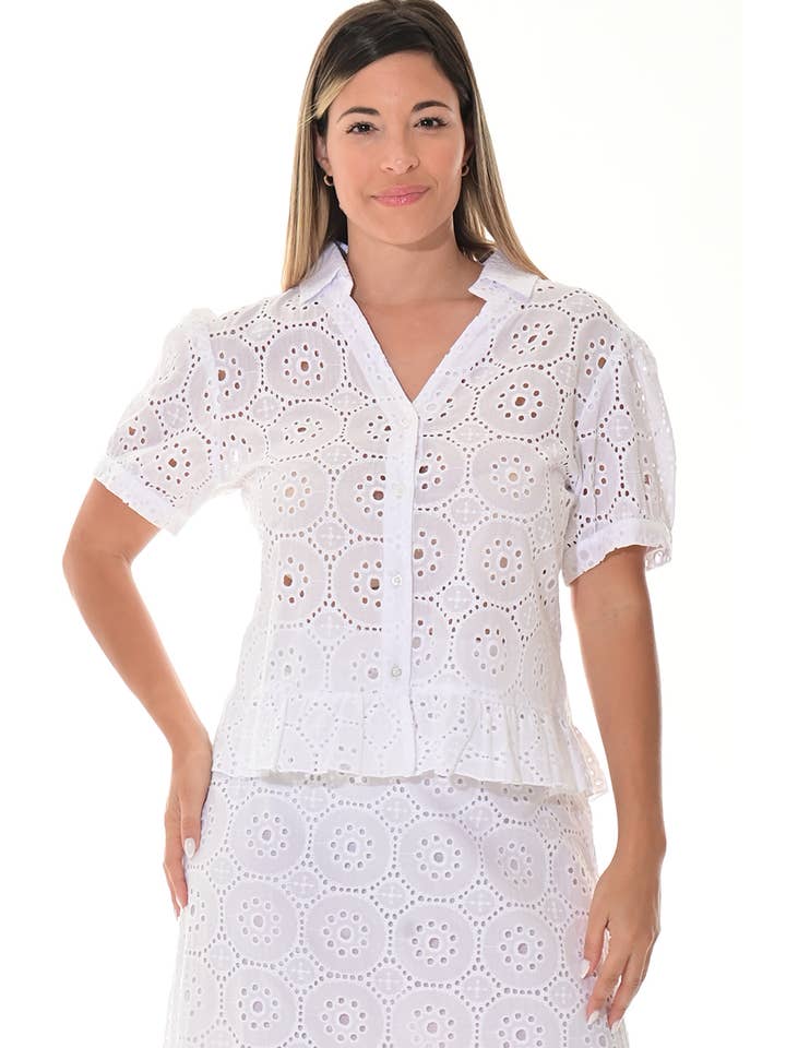 Branco Blusa Feminina com Ilhós S/S Casual Boho Algodão-LCB3115 para venda a revendedores na Faire