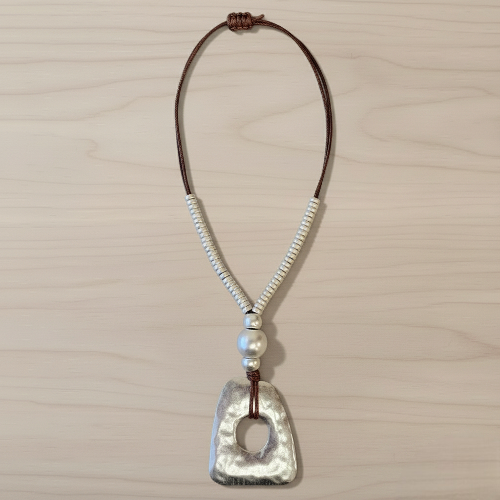 Bijoux Envie Statement Jewelry – wholesale Pendant/charm necklace – Chunky Western Pendant Necklace | Handmade Statement Jewelry2