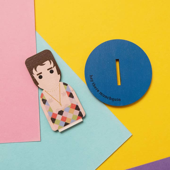 Hey There Munchquin - Wholesale Desk Decor - Kids & Baby - Noel Gallagher - Little Icon Desk Buddy - cute wooden standee