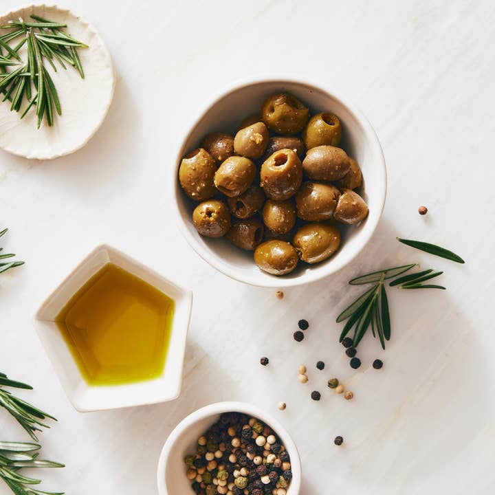 Kosterina - Wholesale Olives - Coriander and Pink Pepper Green Olives1