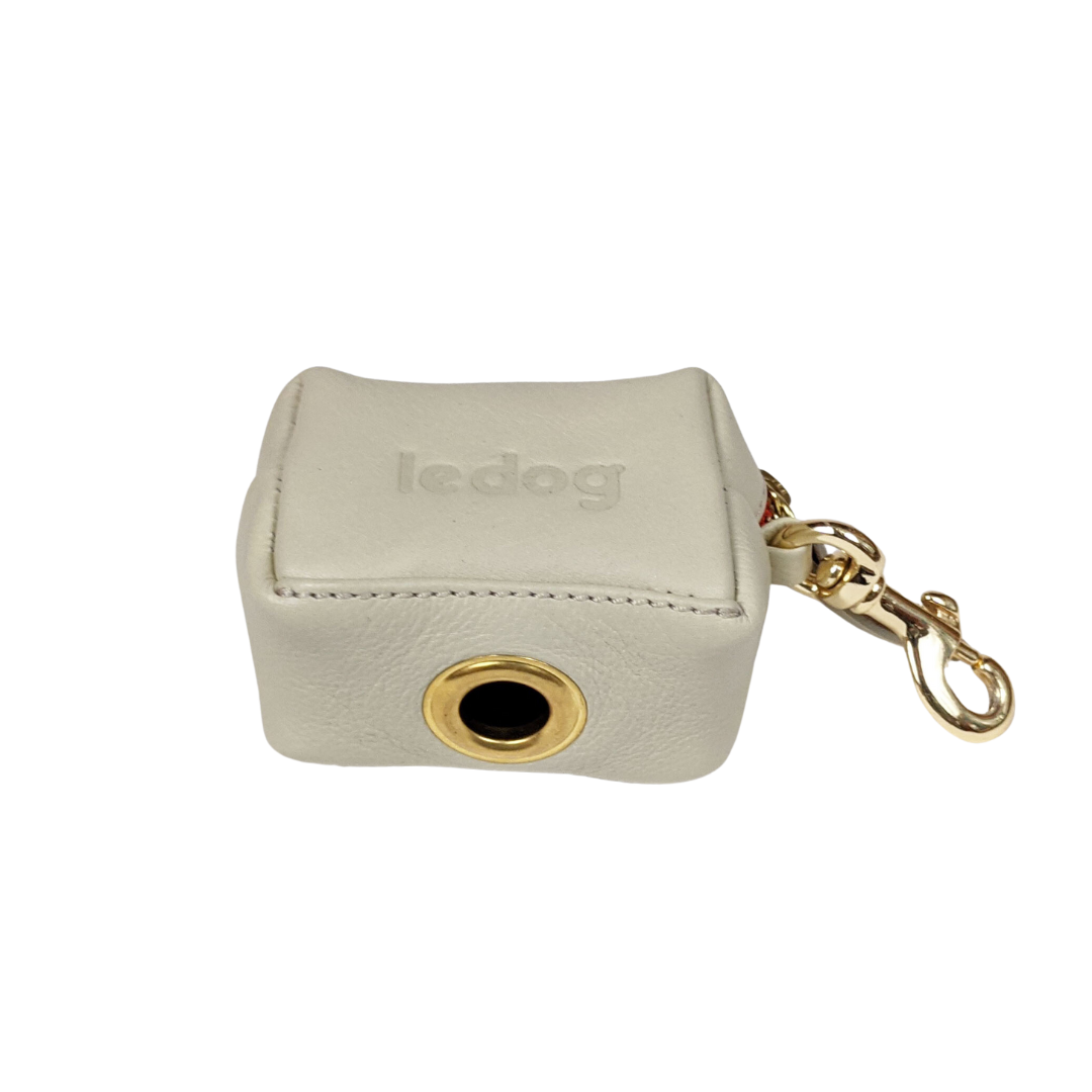 Le Dog Company - Wholesale Pet Poop Bag Dispenser - Leather Poop Bag Holder1