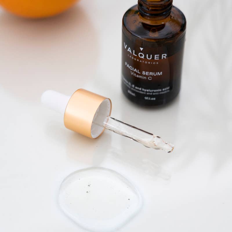 Valquer Laboratorios - Wholesale Facial Serum/Concentrate - Vitamin C and Hyaluronic Acid Facial Pack - Serum 30 ml and A1