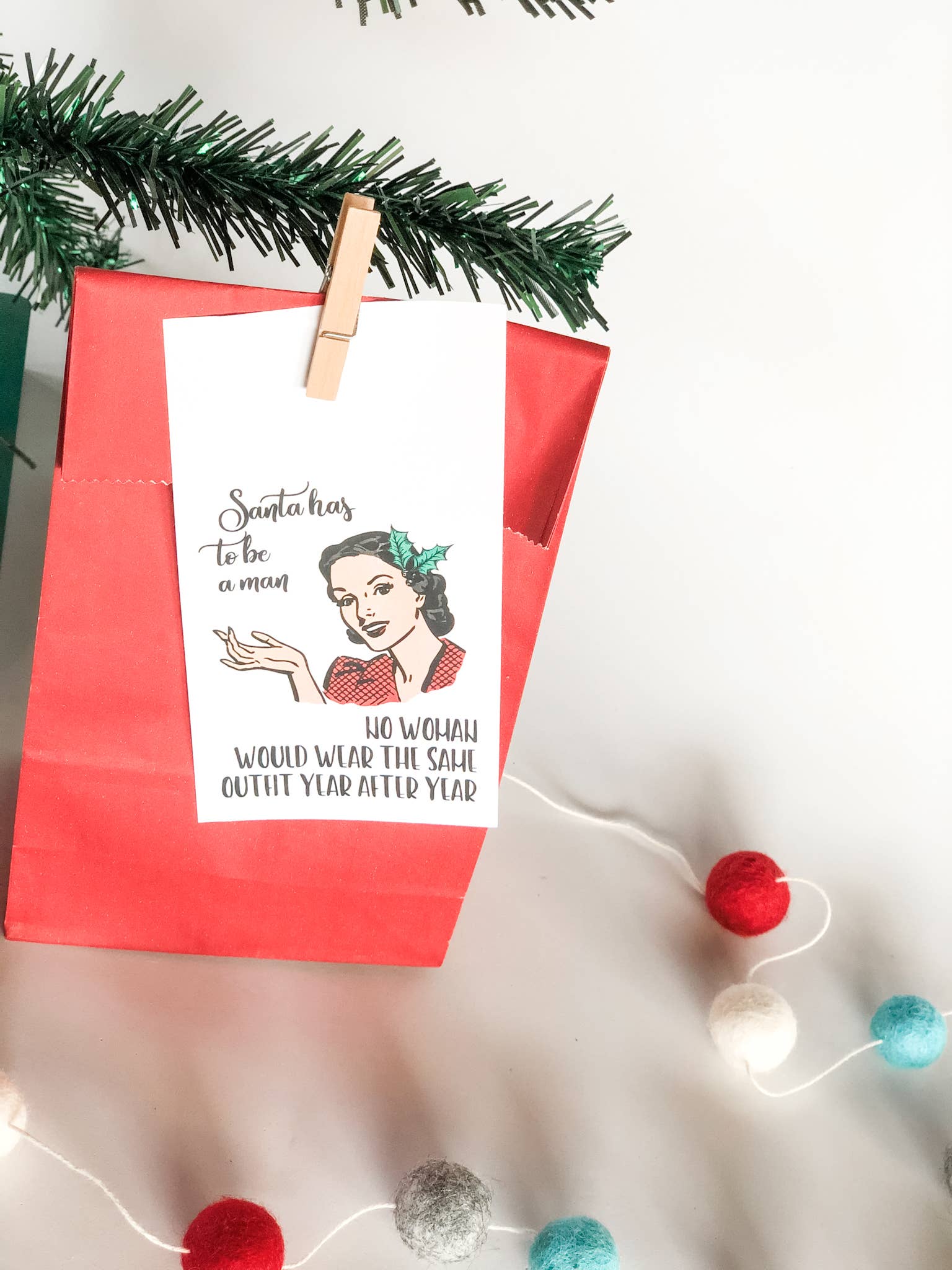 The Mad Padder - Wholesale Gift Bag Set/Pack - Witty Women Holiday Gift Bag Set - Retro Housewife Christmas2