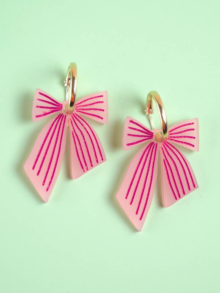 Roze Gestreepte Strik Hoepeloorbellen voor wholesale door Cuteryko