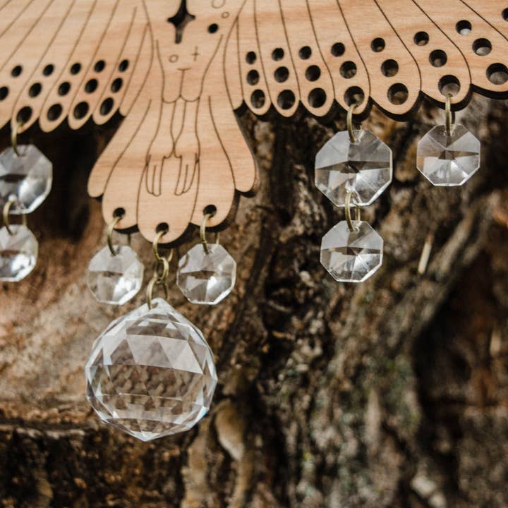 HEX Botanical - Wholesale Suncatcher - Owl Wooden Wall Hanging Bird Suncatcher w/ Crystal Prisms 4