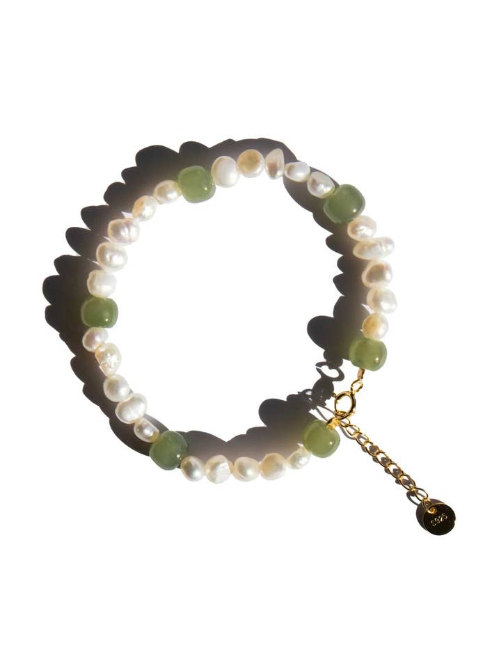 Isabelle — Bracelet en Perles et Jade Vert pour la vente par seree