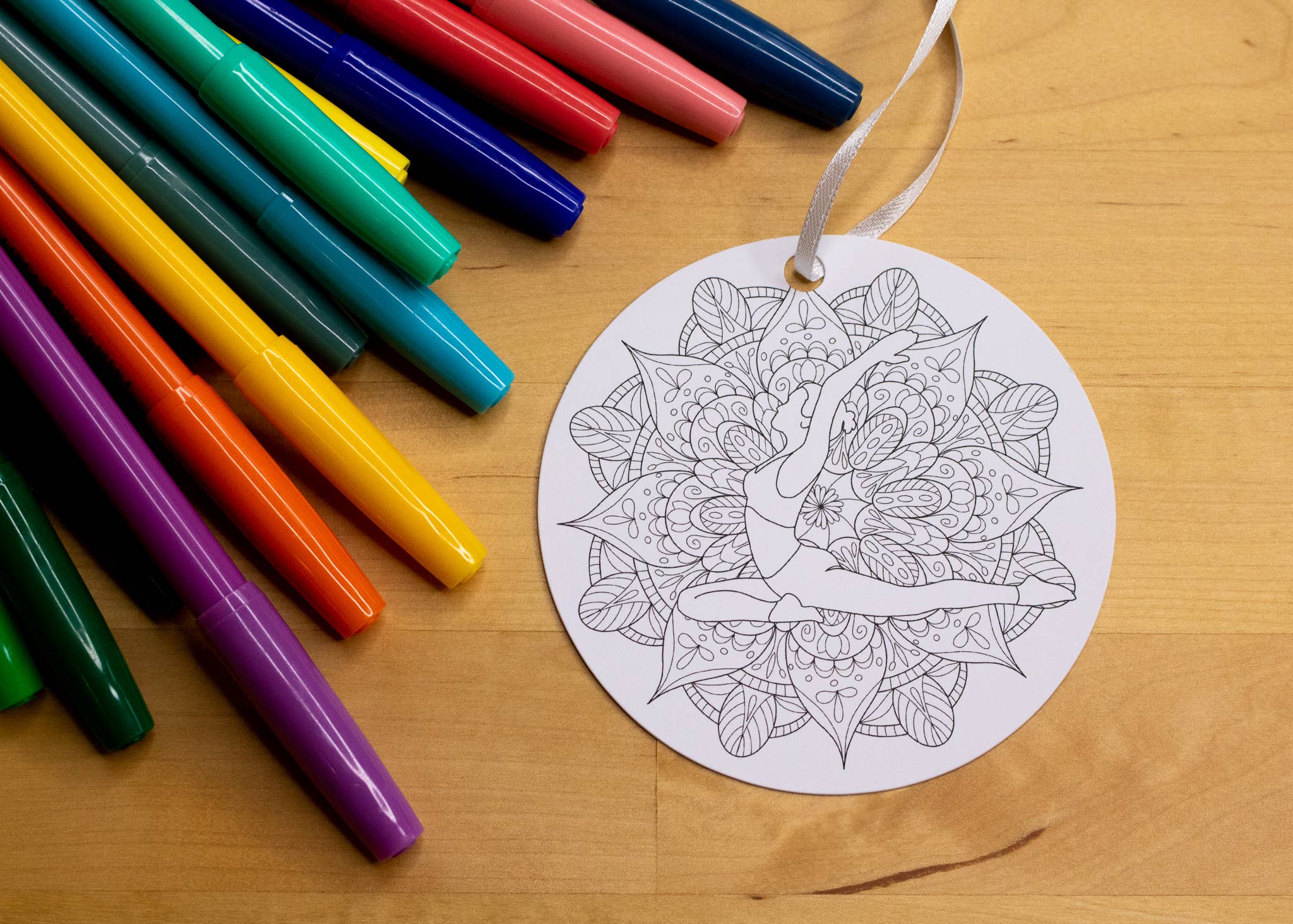 Iron Maid Art – Ornamento por atacado – Yoga Coloring Ornamento de Natal Presente de Natal Meditação6