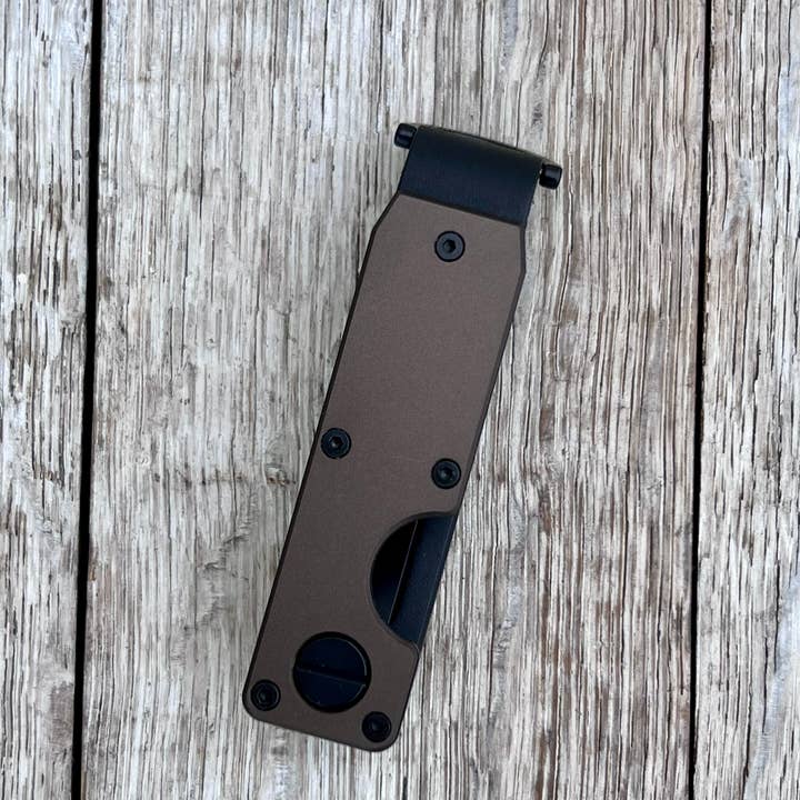 KW Custom Creations - Wholesale Keychain - Unisex - Anodized Metal Minimalist Keyholder