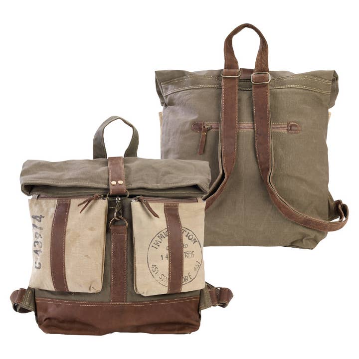 Sac à dos Roll Top pour la vente par Clea Ray Canvas Bags & Clothing