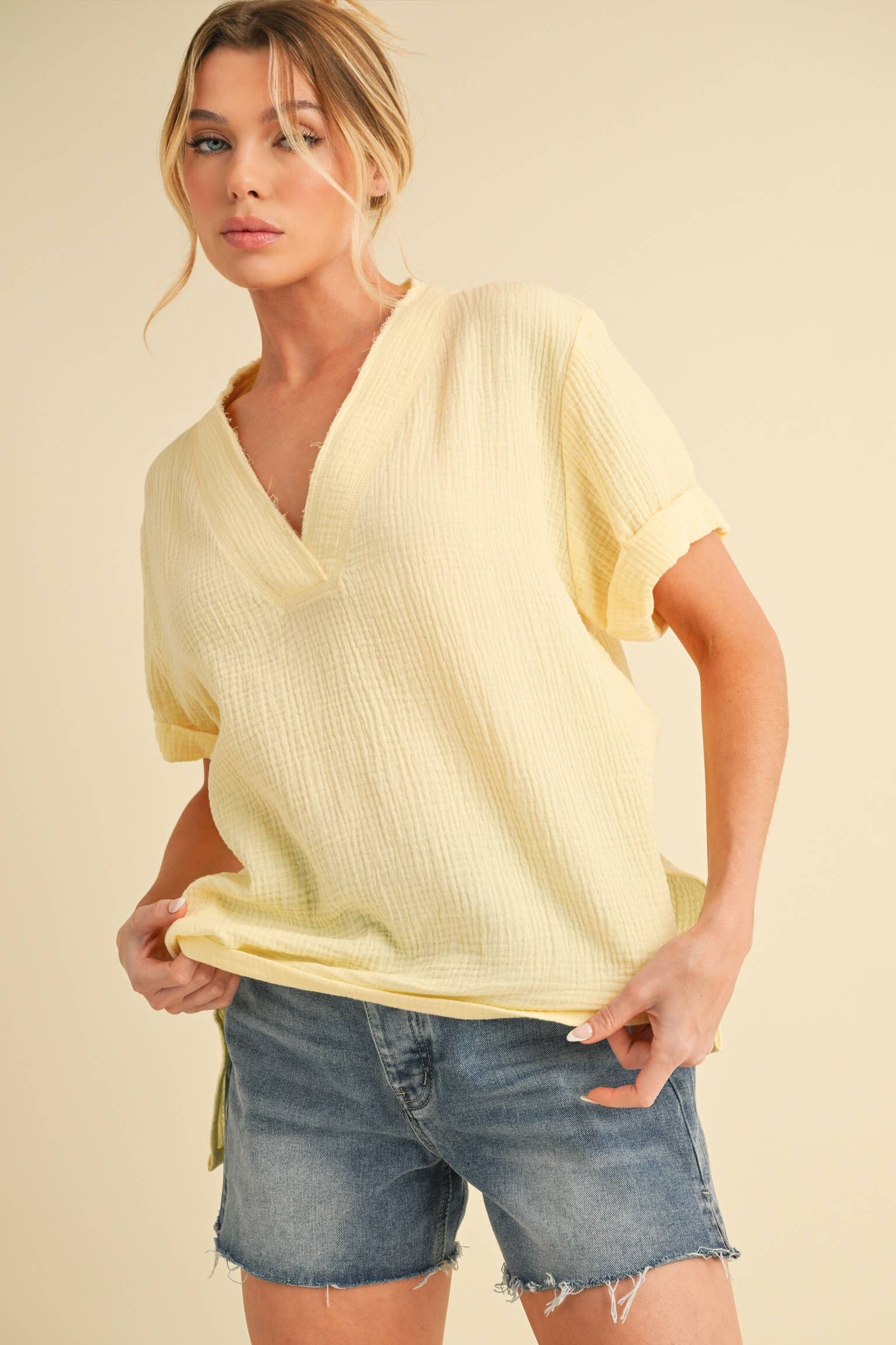 AEMI + CO - Wholesale Blouse - Women's - 8167BK Trudie Top60