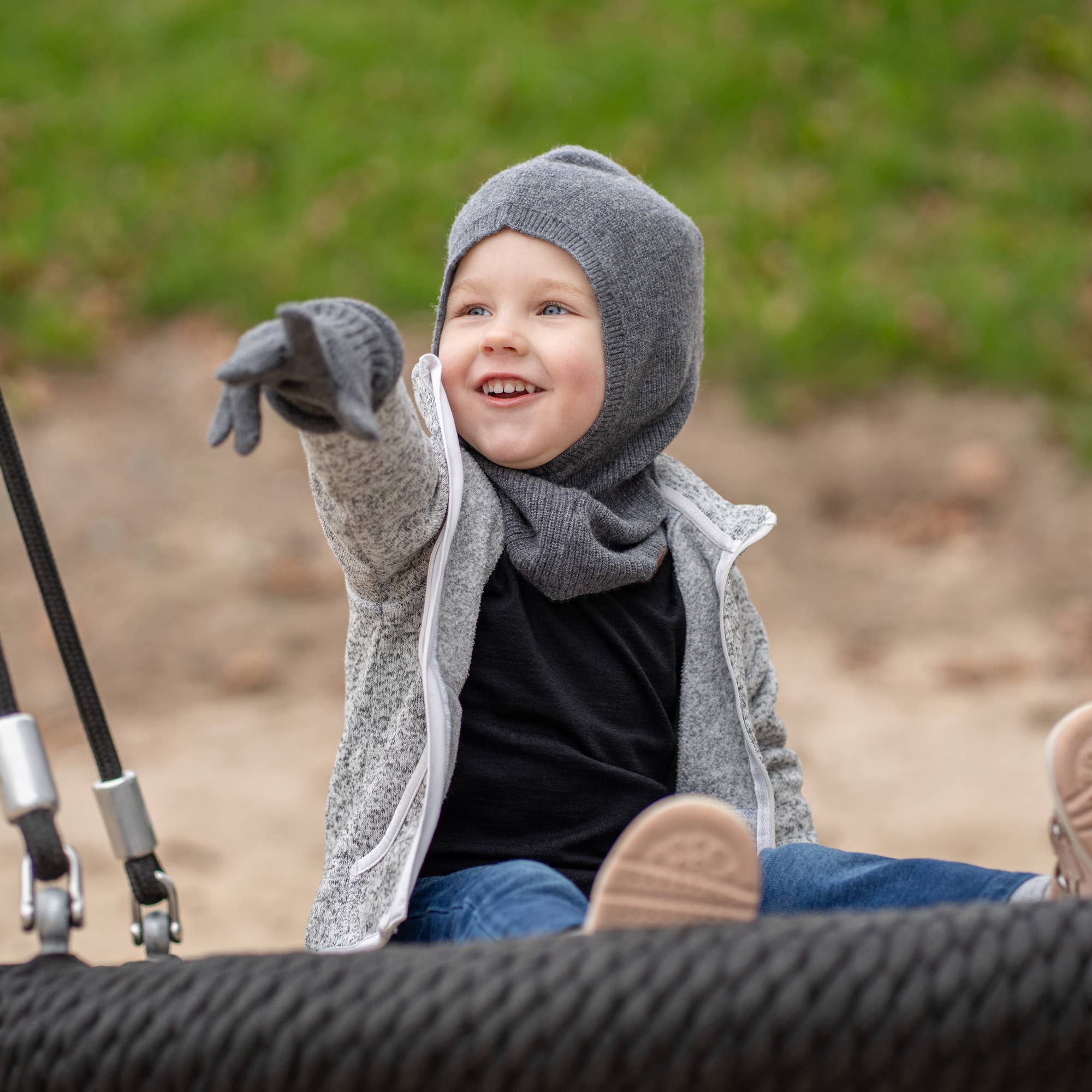 menique – wholesale Kids hat – Kids – Kids' Cashmere Blend Hood Balaclava5