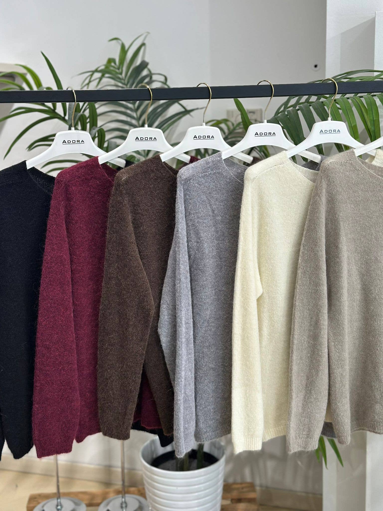 ADORA - Wholesale Knit Sweater - Women's - Alpaca crew neck sweater🦙 🌈1