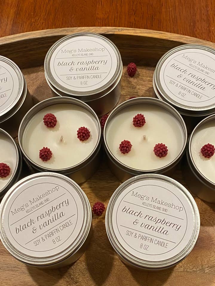 8 oz. Bougie Vanille Framboise Noire pour la vente par Meg’s Makeshop