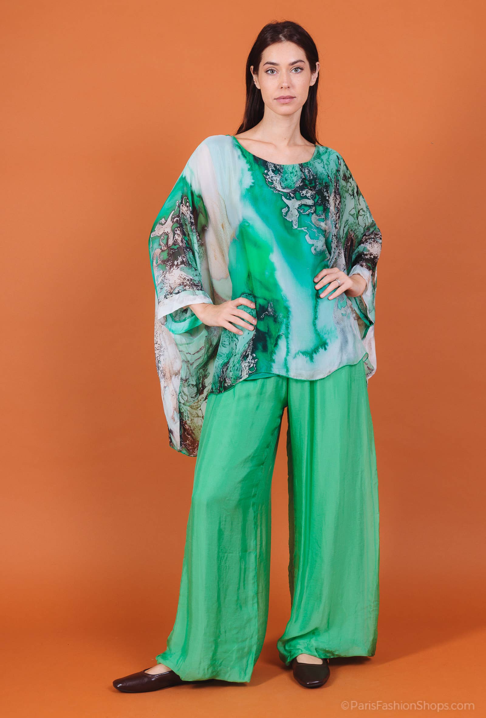 Shyloh - Wholesale Blouse - Dames - Asymmetrische top van soepelvallende zijde met digitale verloopprint4