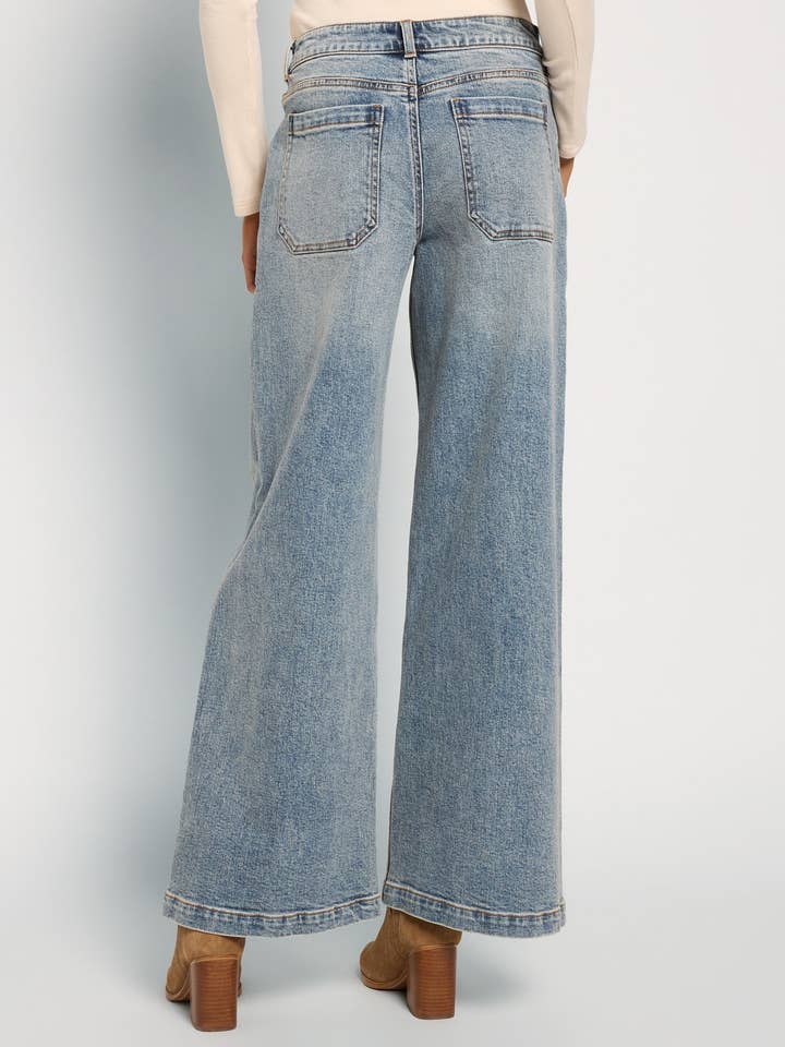 Seventy Eight and Sunny (SEAS) - Wholesale Jeans - Women's - Nomad Flare Jean2