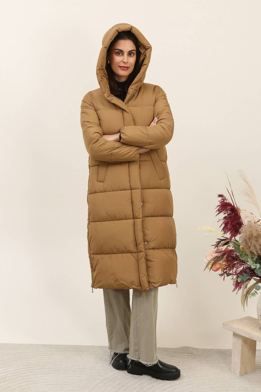 Attrait Paris - Wholesale Puffer Jacket - Women's - Long quilted down jacket with hood22