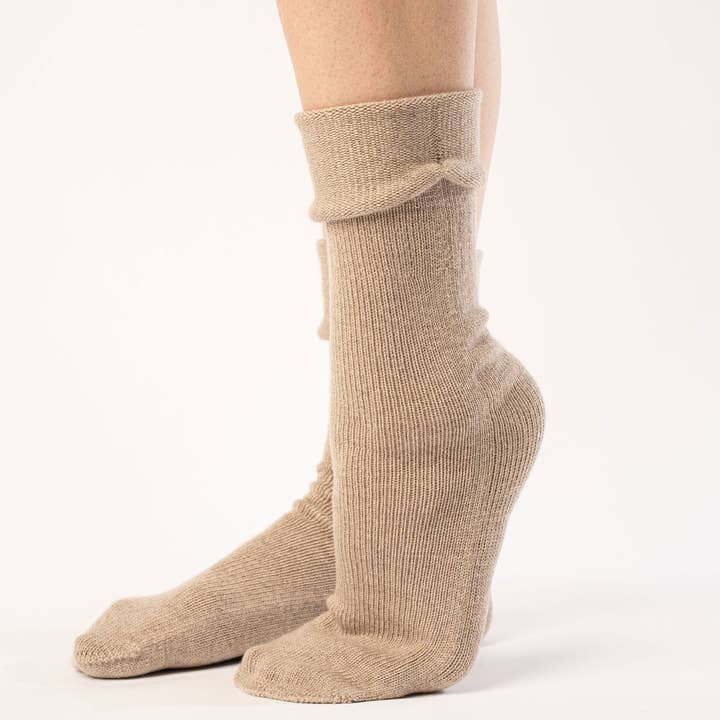 menique - Wholesale Socks - Women's - Women's Socks Knitted Merino Black4