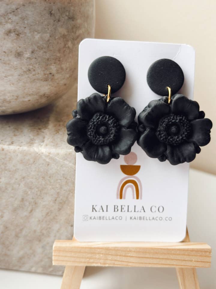 Mya i svart för wholesale av KaiBellaCo