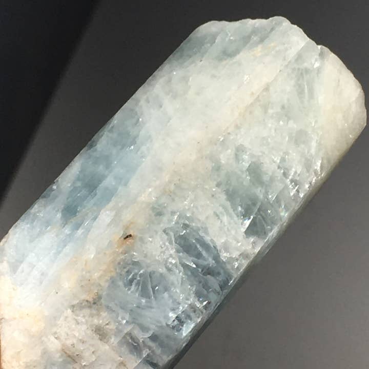 Wildheart Crystals - Vente Pierre et cristal de spiritualité - Gros cristal aigue-marine9