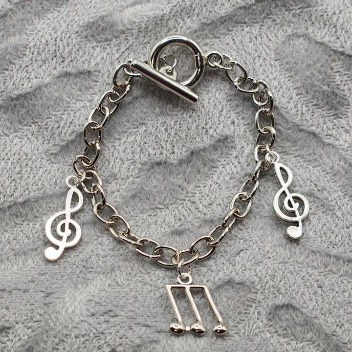 Music Note Charm Armband voor wholesale door MadelynRylie