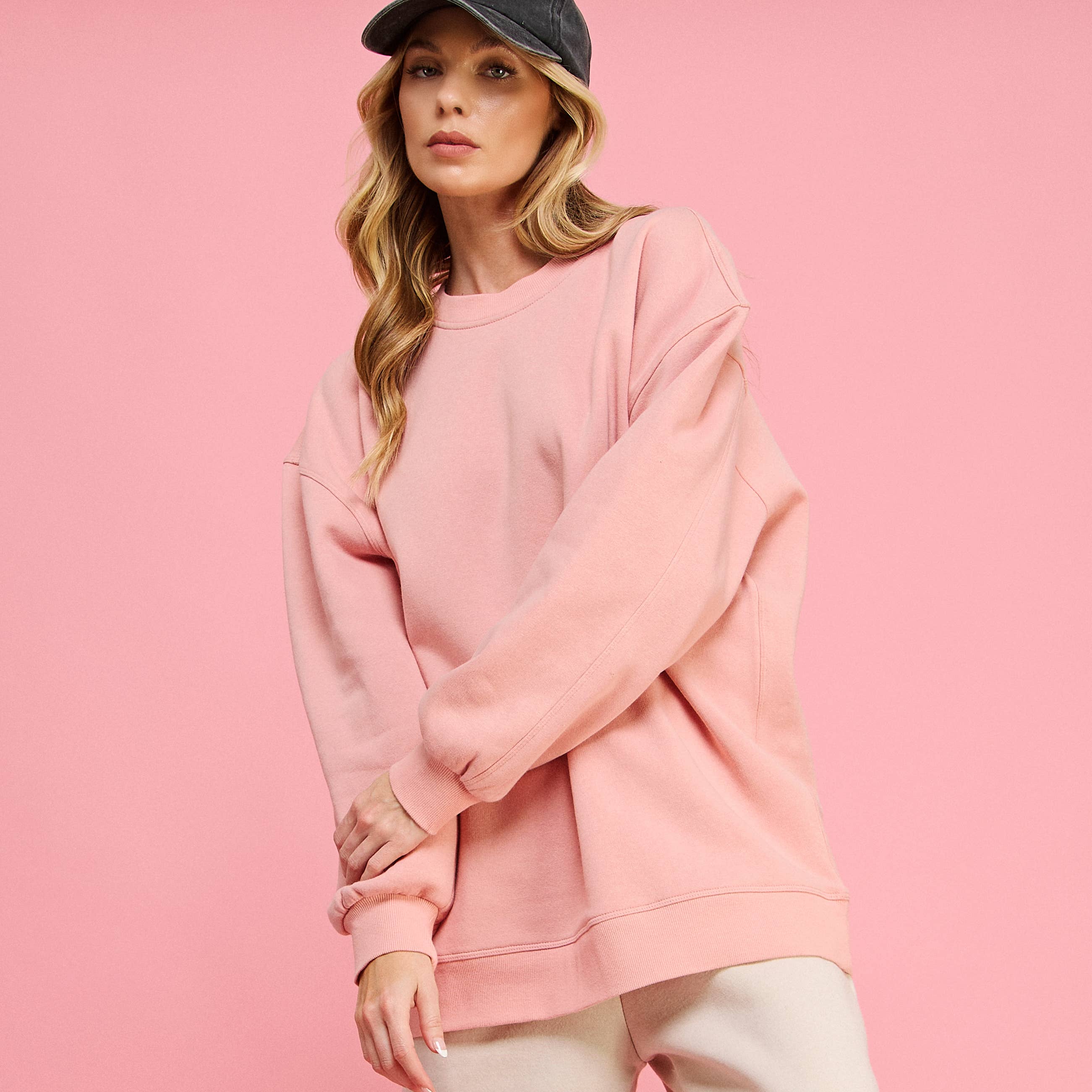 FREEZIA - Wholesale Sweatshirt - Women's - OVERSIZED CREWNECK SWEATSHIRT-FZ000112