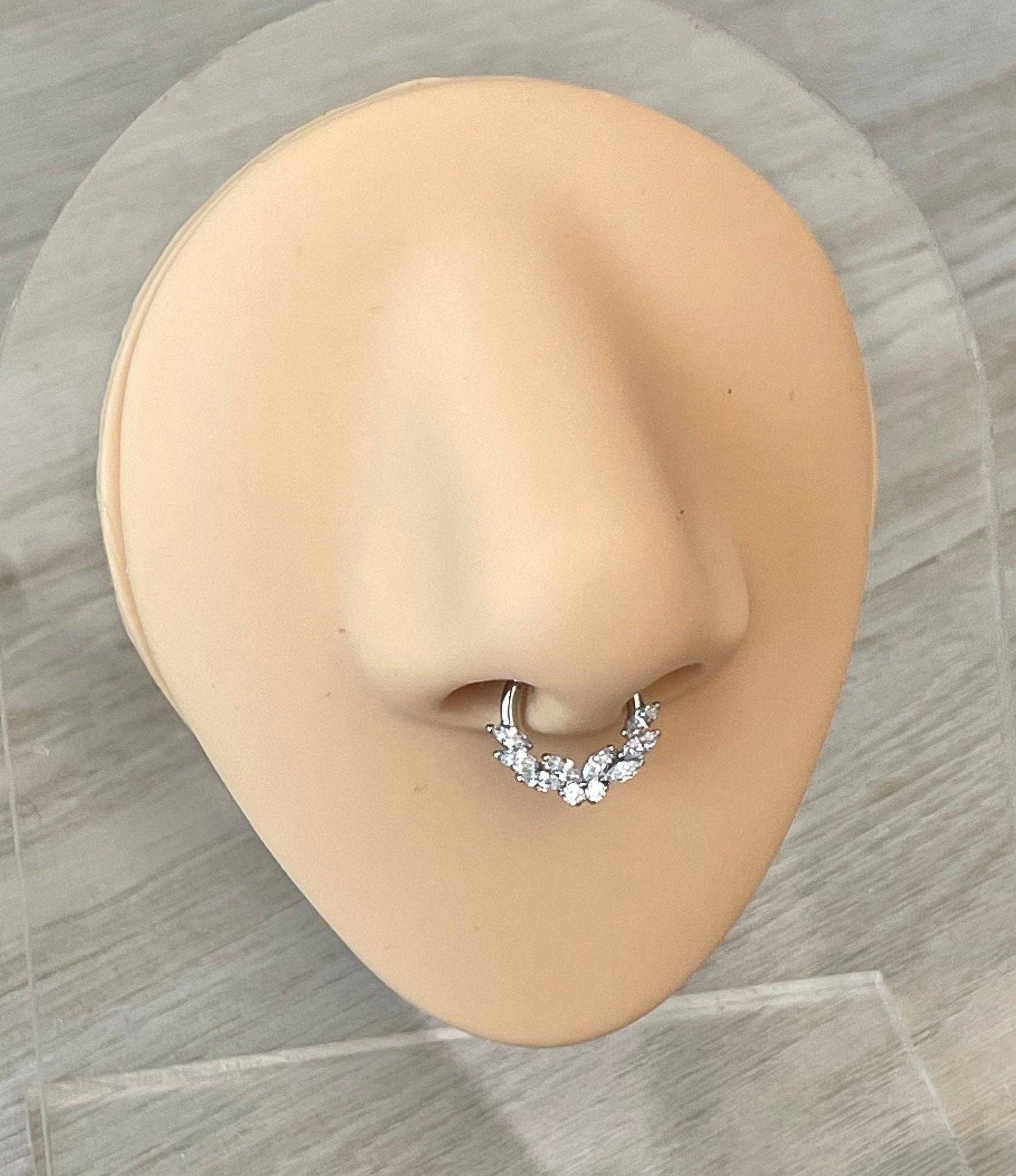 Elara Body Jewelry - Vente Boucles d'oreille uniques - Anneau septum papillon en argent (16 g | 8 mm ou 10 mm | acier chirurgical | doré ou argenté)7