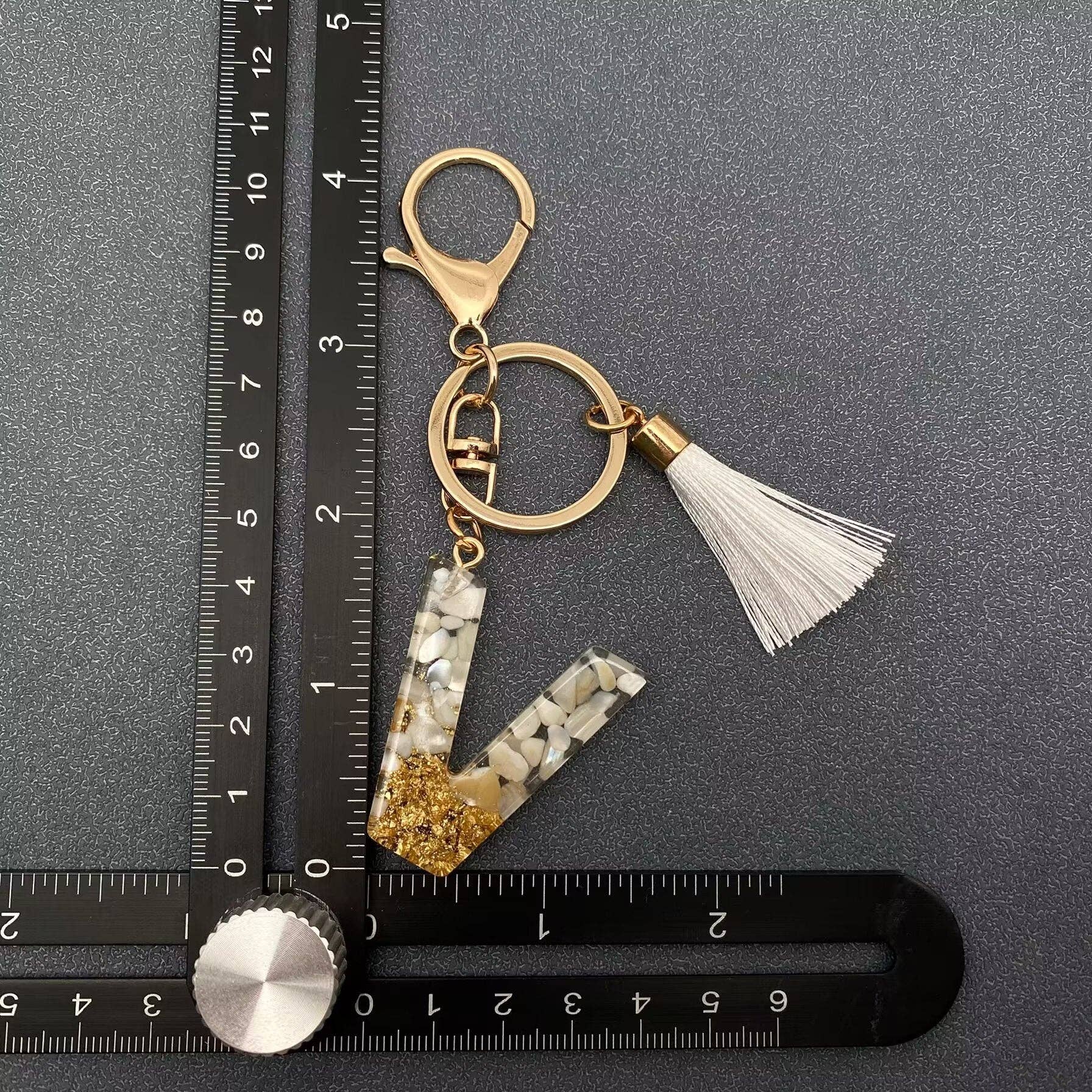 Mio Queena - Wholesale Keychain - Women's - 26 Letters White Tassel Resin Keychain Bag Ornaments3