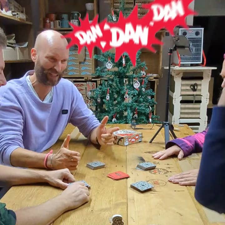 Heldbergs Games - Wholesale Card Game - card reaction game DAN DAN DAN - analog shooting game