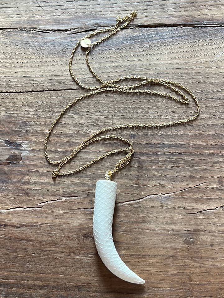 IVOIRE MINIMAL pour la vente par LARA UNDICI ACCESSORI SRLS