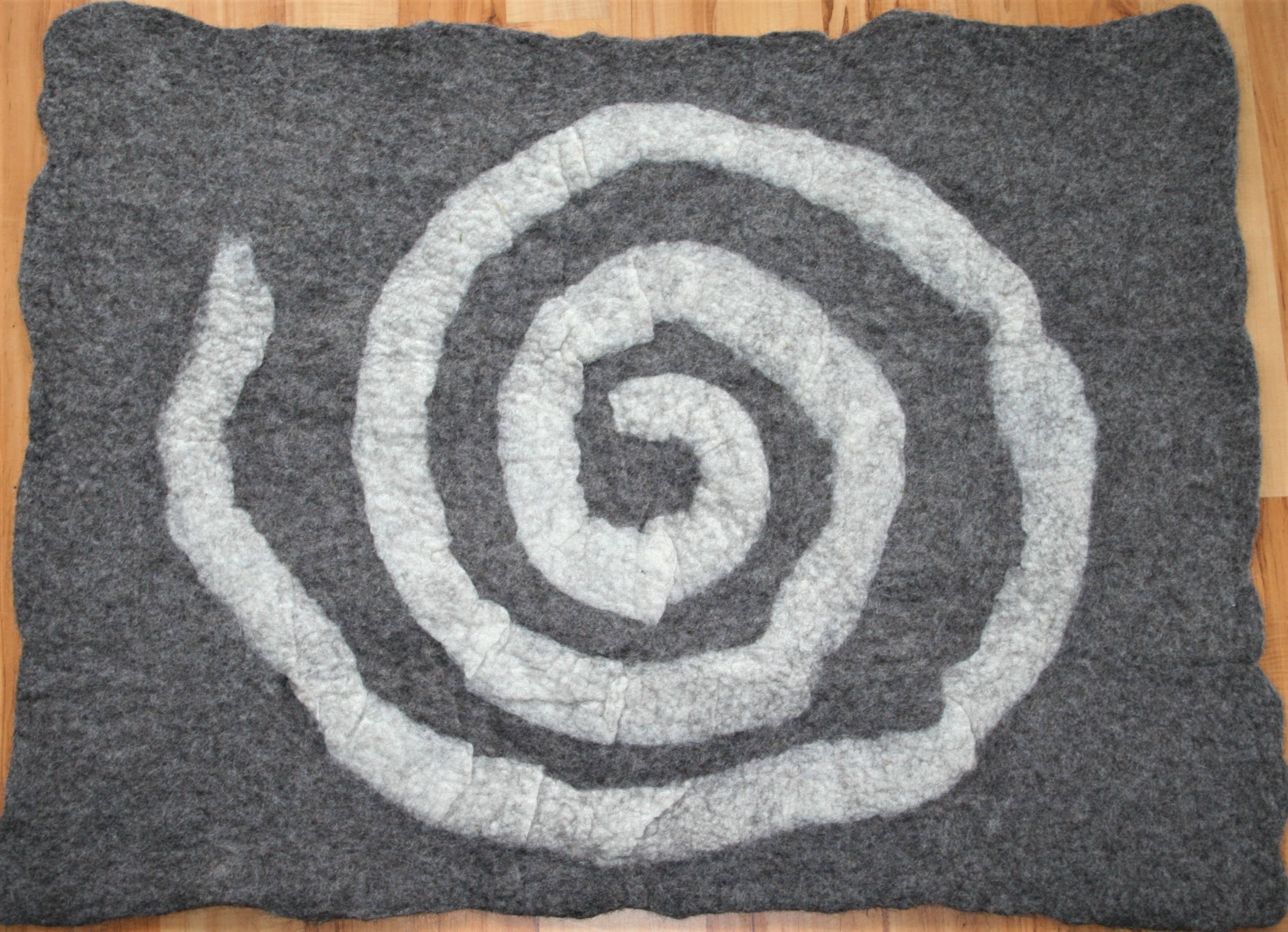 herzundhund - Wholesale Pet Duvet - Dog - Thick dog blanket made of organic wool felt gray3