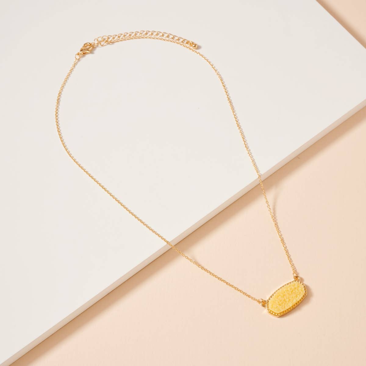 Lilla Haven - Wholesale Pendant/Charm Necklace - Druzy Stone Charm Short Necklace30