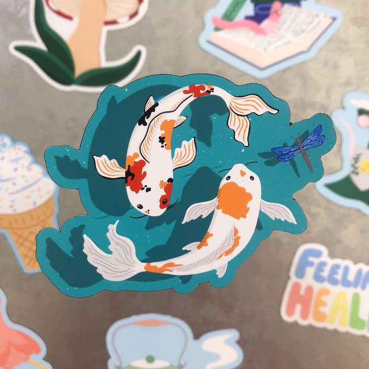 Koi-Fisch Kühlschrankmagnet 7,6 cm von Earth Curious Art Co für den Großhandel von Earth Curious Art Co