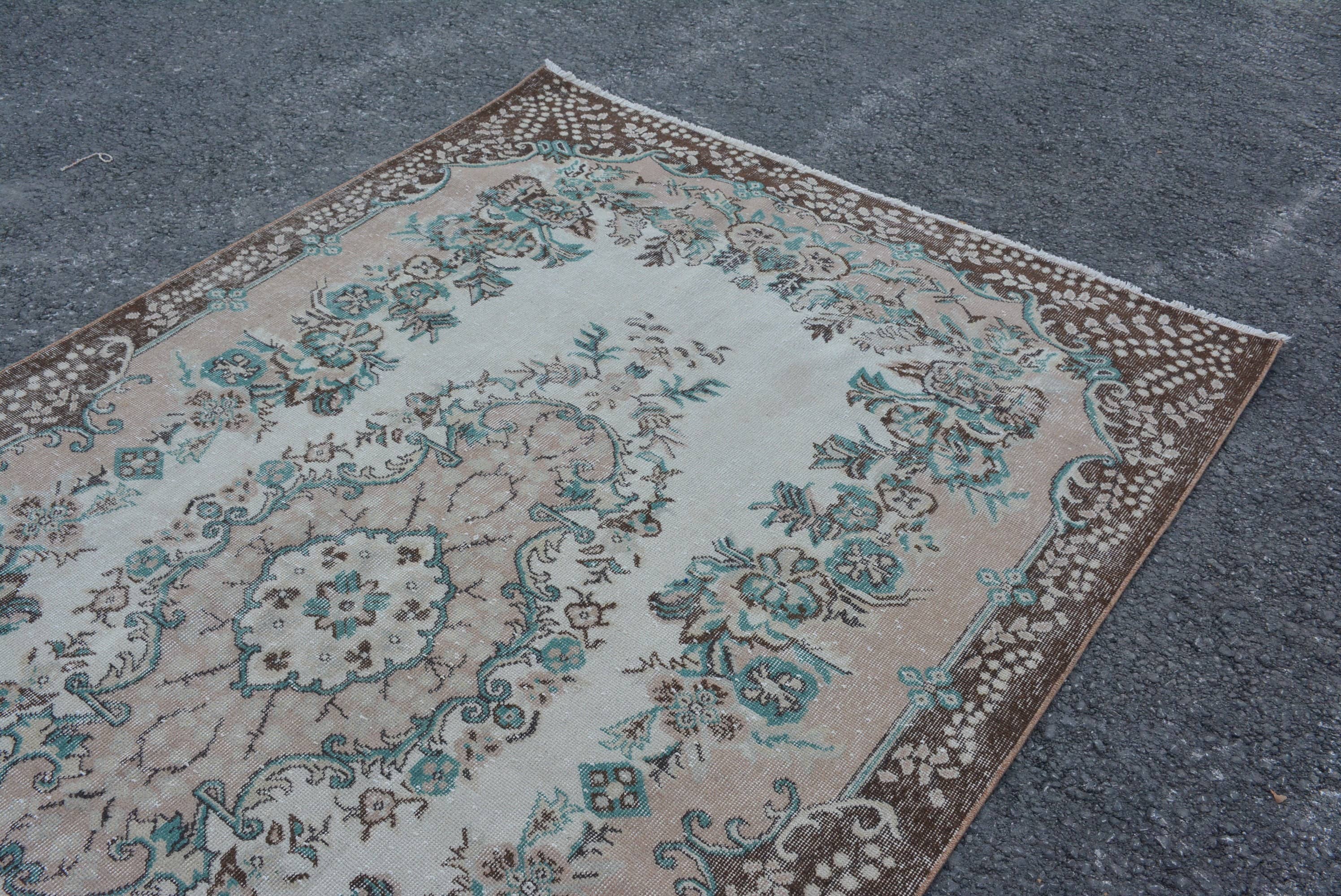 The Loom Wholesale - Wholesale Runner Rug - Handmade Wool Rug: Cream & Brown Classic Style6