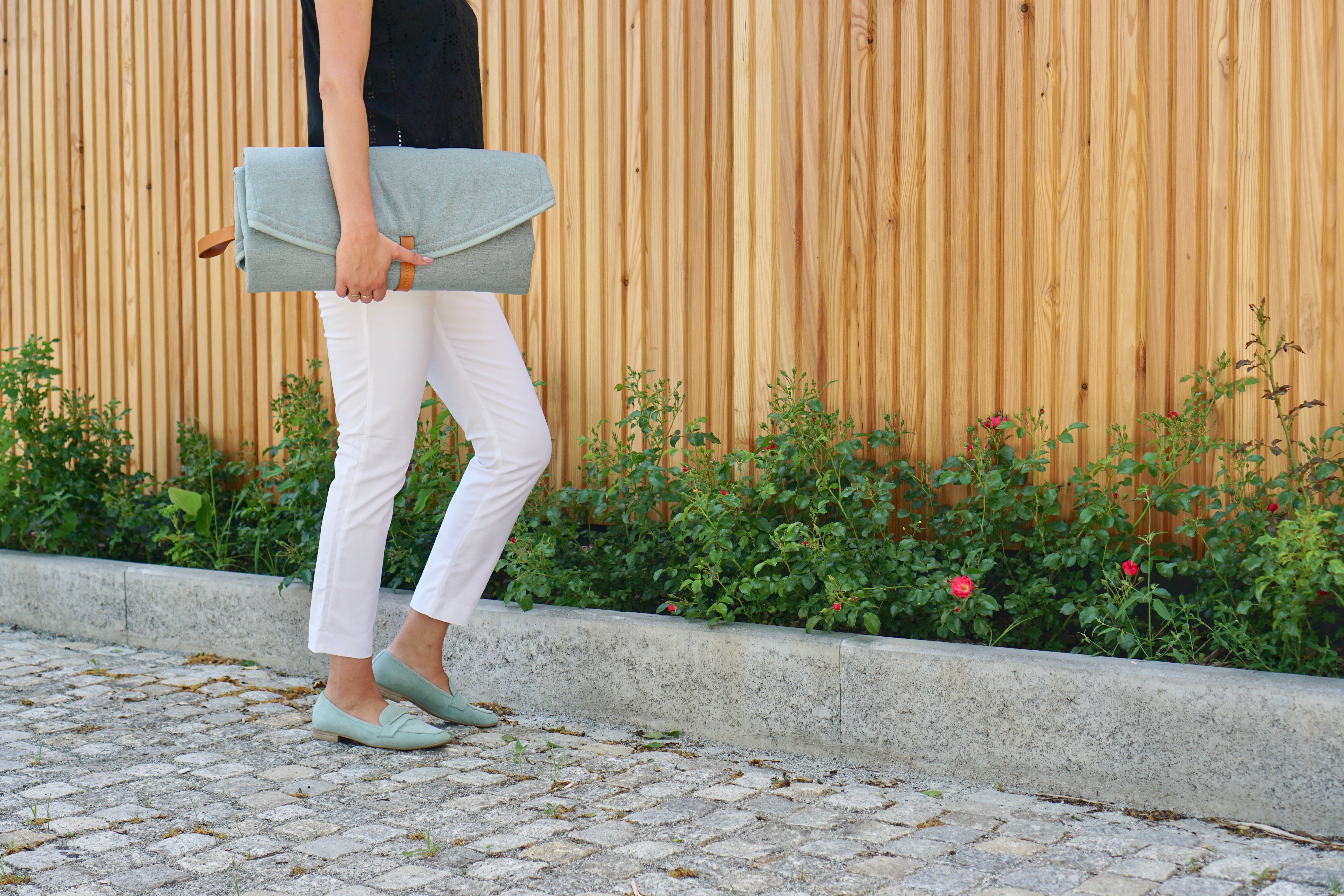 Labbvenn – Engroshandel Kæledyrsmåtte – Hund – Okka kompakt og alsidig rejsemåtte til kæledyr33