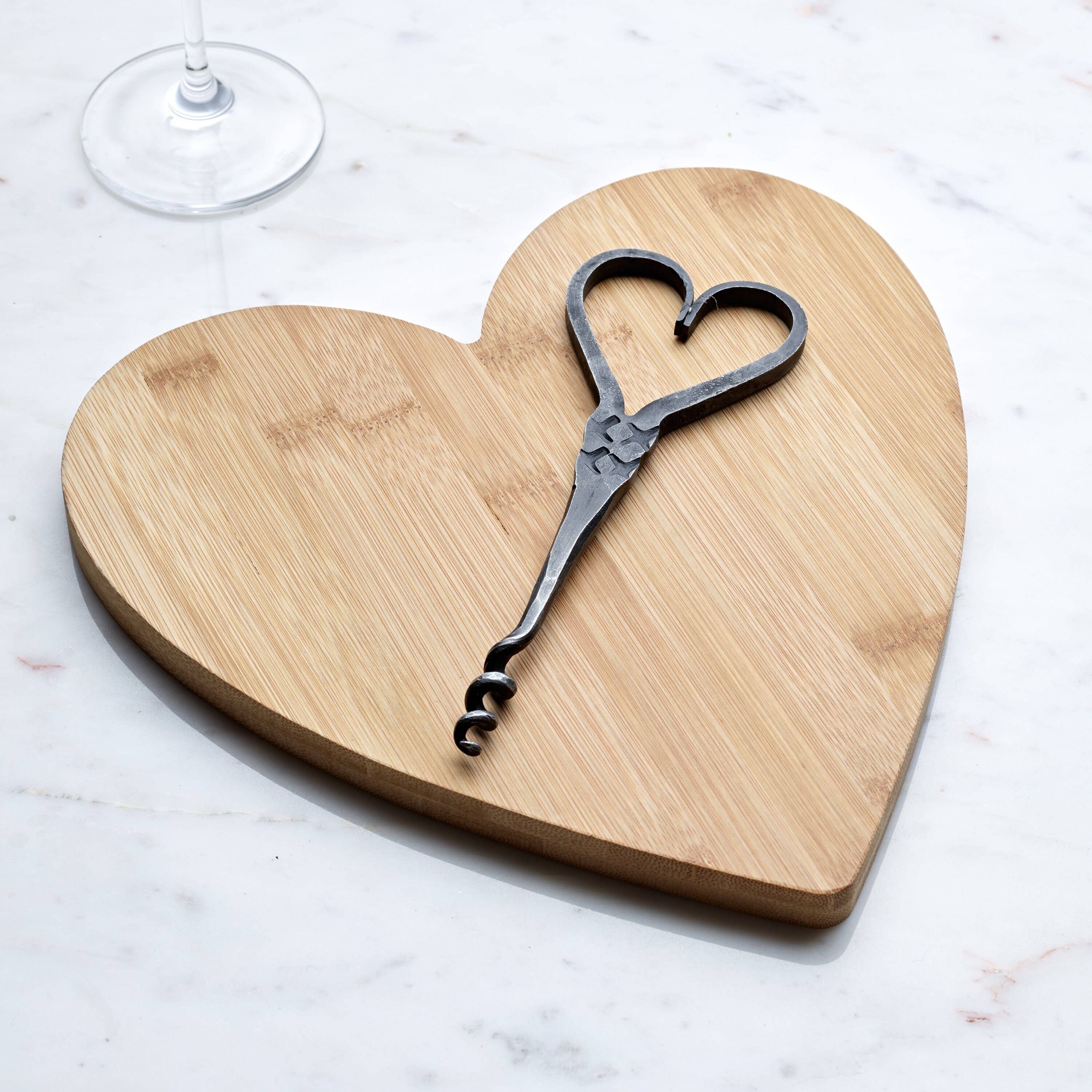 Gadsby – wholesale Wine tool set – Heart-Shaped Wrought Iron Corkscrew Wine Opener1