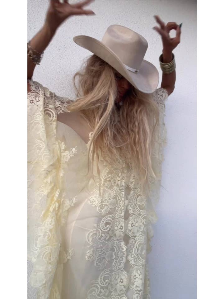 Jen's Pirate Booty - Wholesale Kaftan - Women's - Fontainbleau Kaftan16