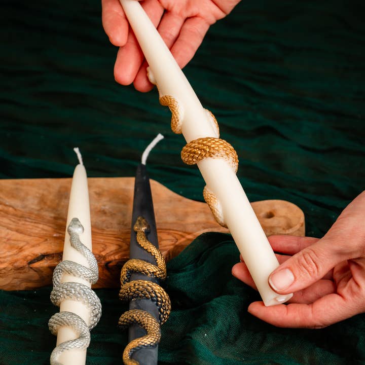 Allure CA - Wholesale Novelty Candle - 🐍 Serpent/Snake Taper Candle – Gilded Elegance in Motion
5